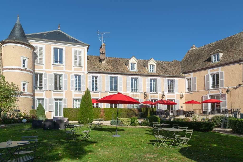 Hotel Saint-Laurent, The Originals Relais Montfort-l'Amaury Exterior photo